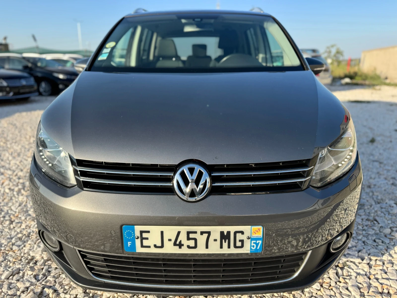 VW Touran 2.0 TDI / LED / HIGHLINE / NAVI / PARKTRONIC   - изображение 2