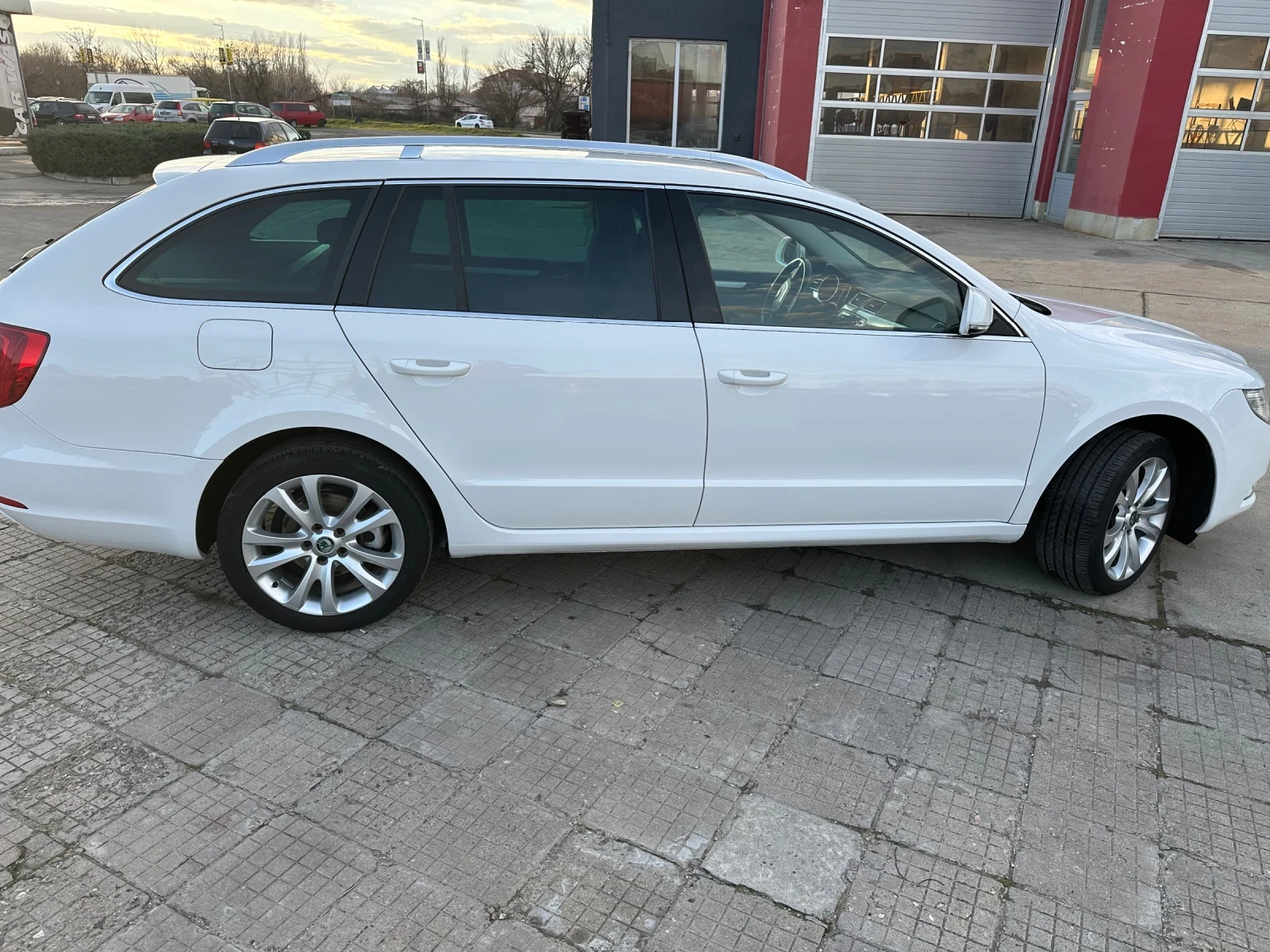 Skoda Superb 2.0 /170 кс. - изображение 8