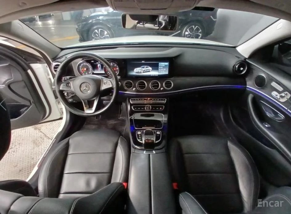 Mercedes-Benz E 220  - изображение 6