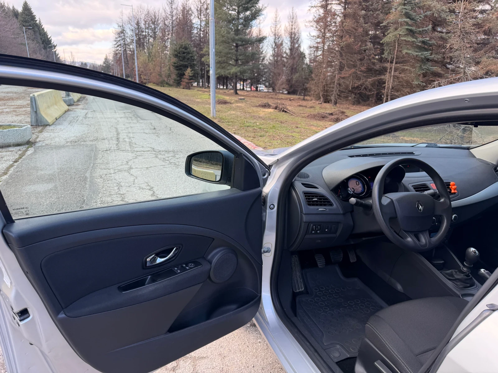 Renault Fluence 1.5 dCi | Mobile.bg � ����������� 9