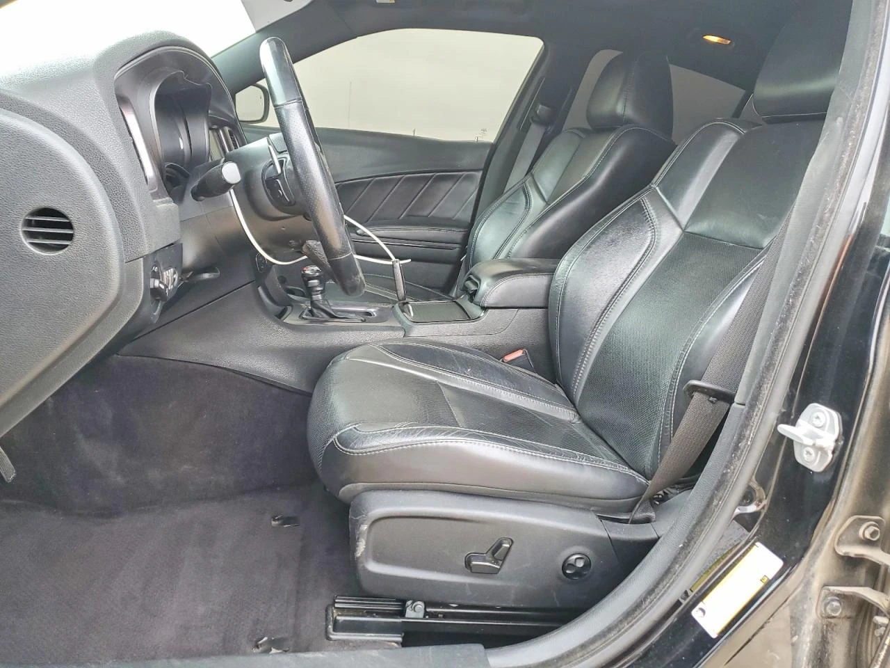 Dodge Charger * 5.7* V8* КОЖА* ПОДГРЕВ* НАВИ* , снимка 8 - Автомобили и джипове - 53733303