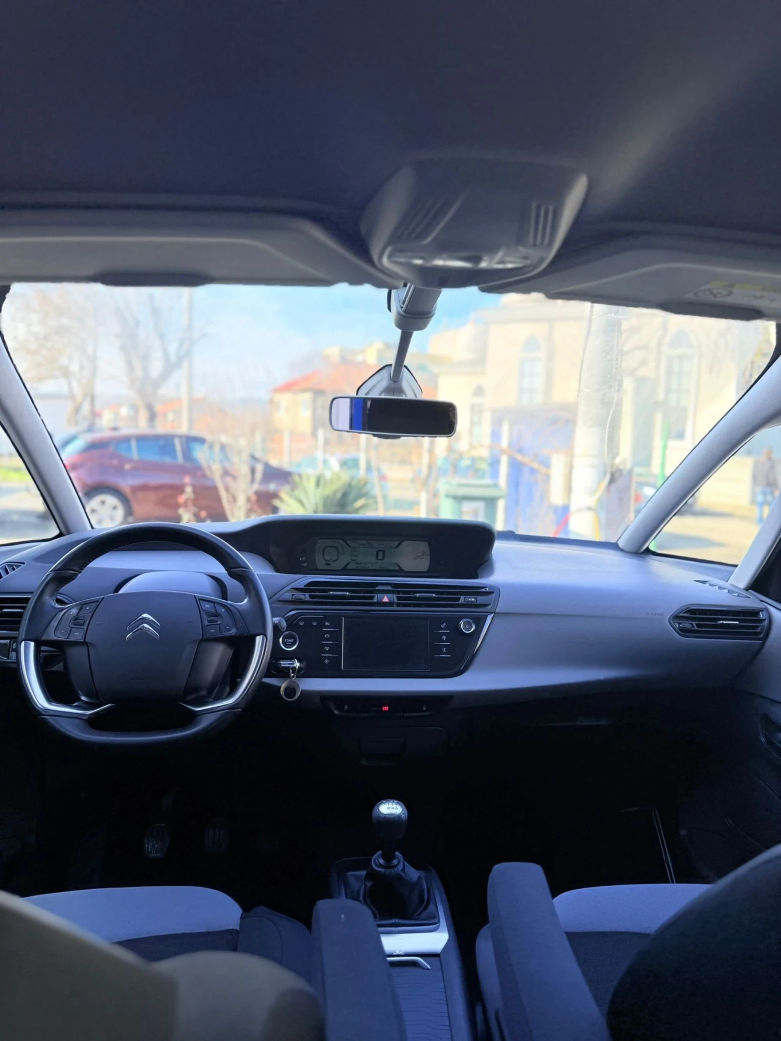 Citroen C4 Picasso, снимка 9 - Автомобили и джипове - 54038511