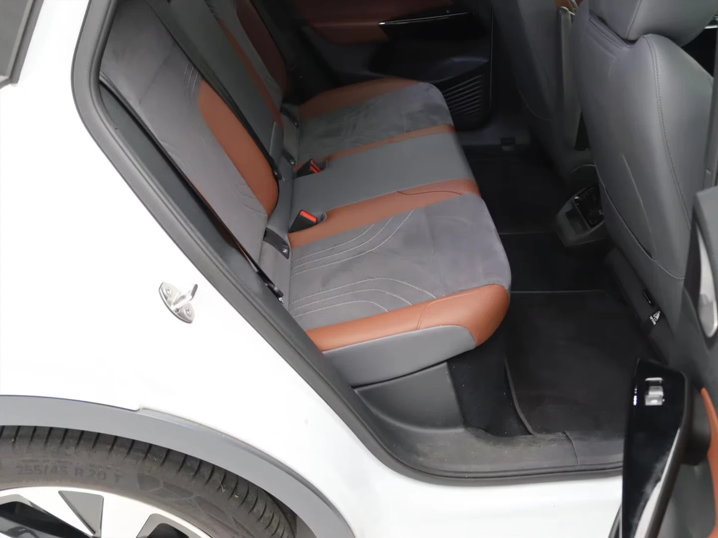 VW ID.4 77kWh 204pk 89% SoH  | Mobile.bg � ����������� 10