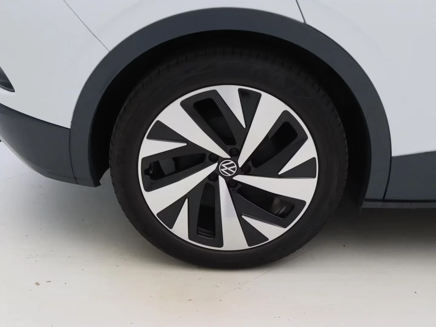 VW ID.4 77kWh 204pk 89% SoH  | Mobile.bg � ����������� 8