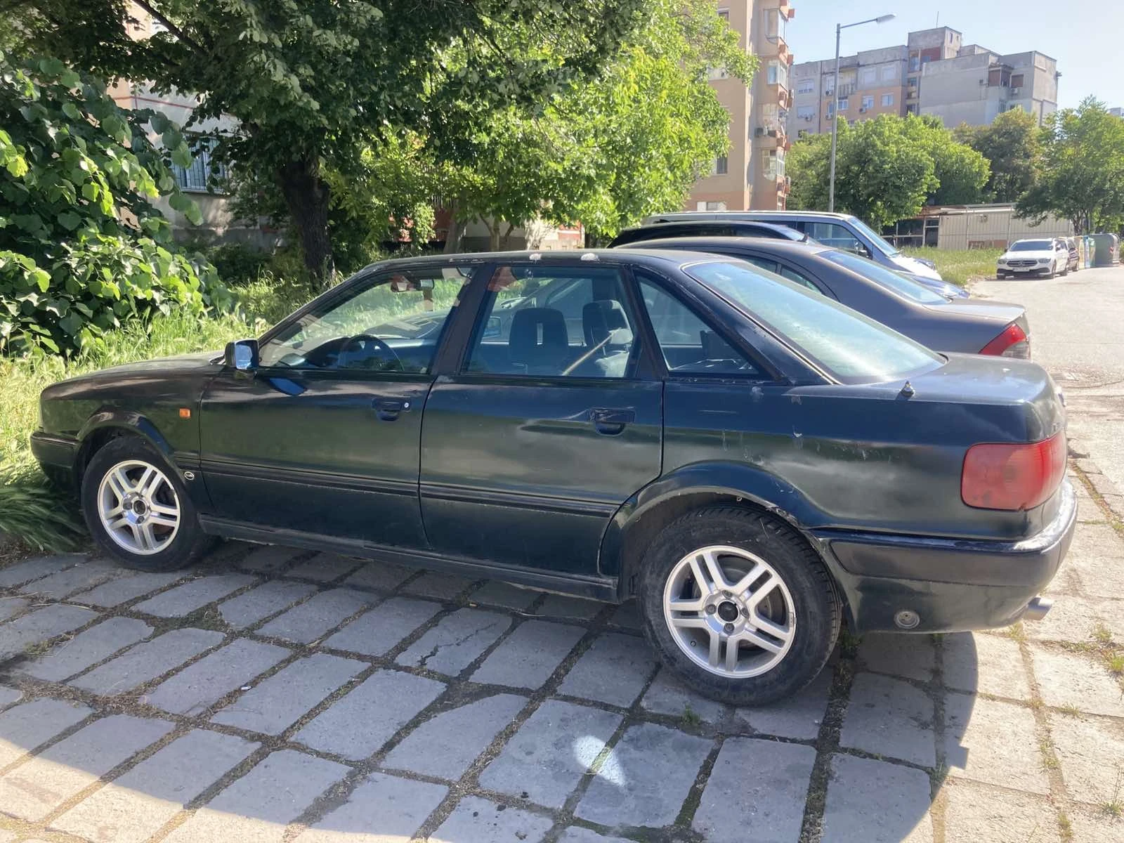 Audi 80 B4 1.6 Газ Бензин, снимка 2 - Автомобили и джипове - 54590469