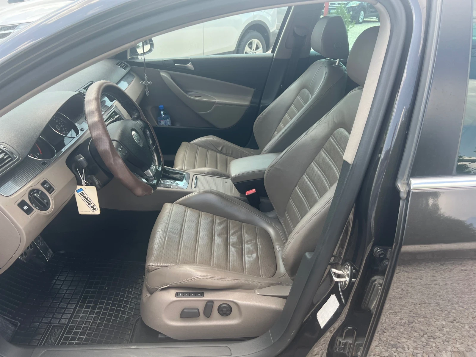 VW Passat 2.0TDI R-LINE 170kc NAVI FUL, снимка 10 - Автомобили и джипове - 55119653
