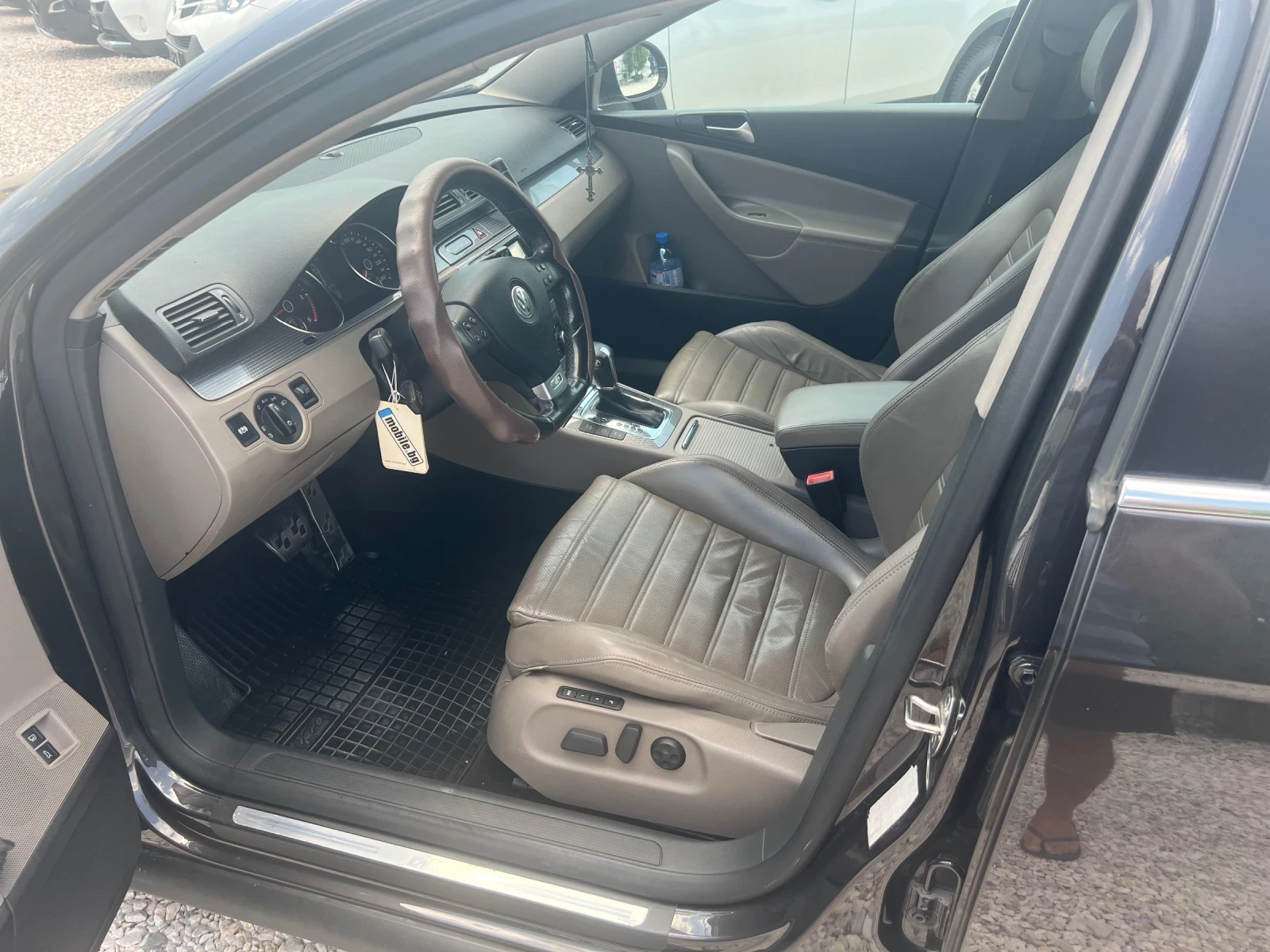 VW Passat 2.0TDI R-LINE 170kc NAVI FUL, снимка 9 - Автомобили и джипове - 55119653