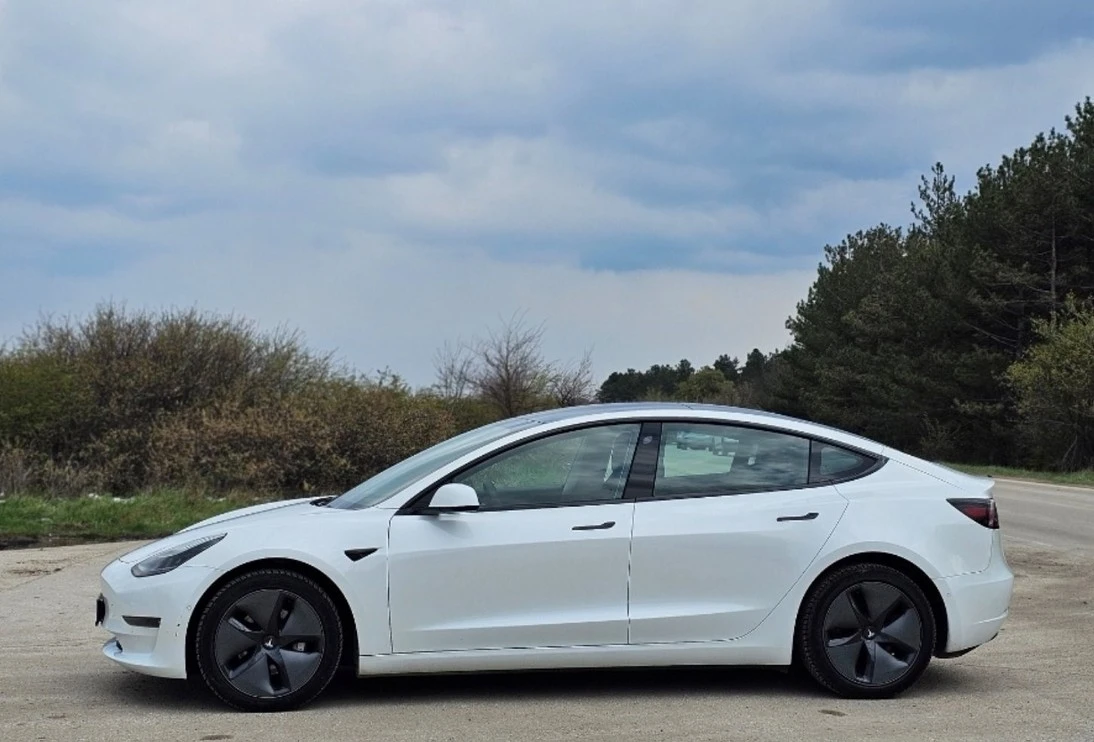 Tesla Model 3 Термопомпа, LFP, USA, снимка 2 - Автомобили и джипове - 55435203