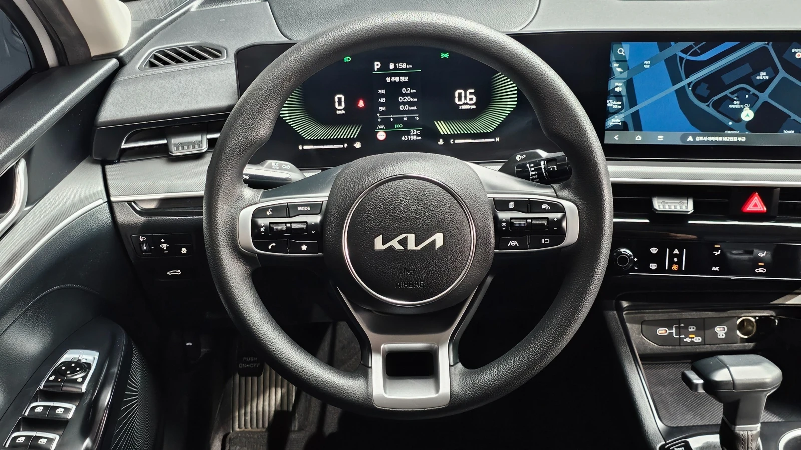 Kia K5 2.0 LPi, снимка 9 - Автомобили и джипове - 55510153