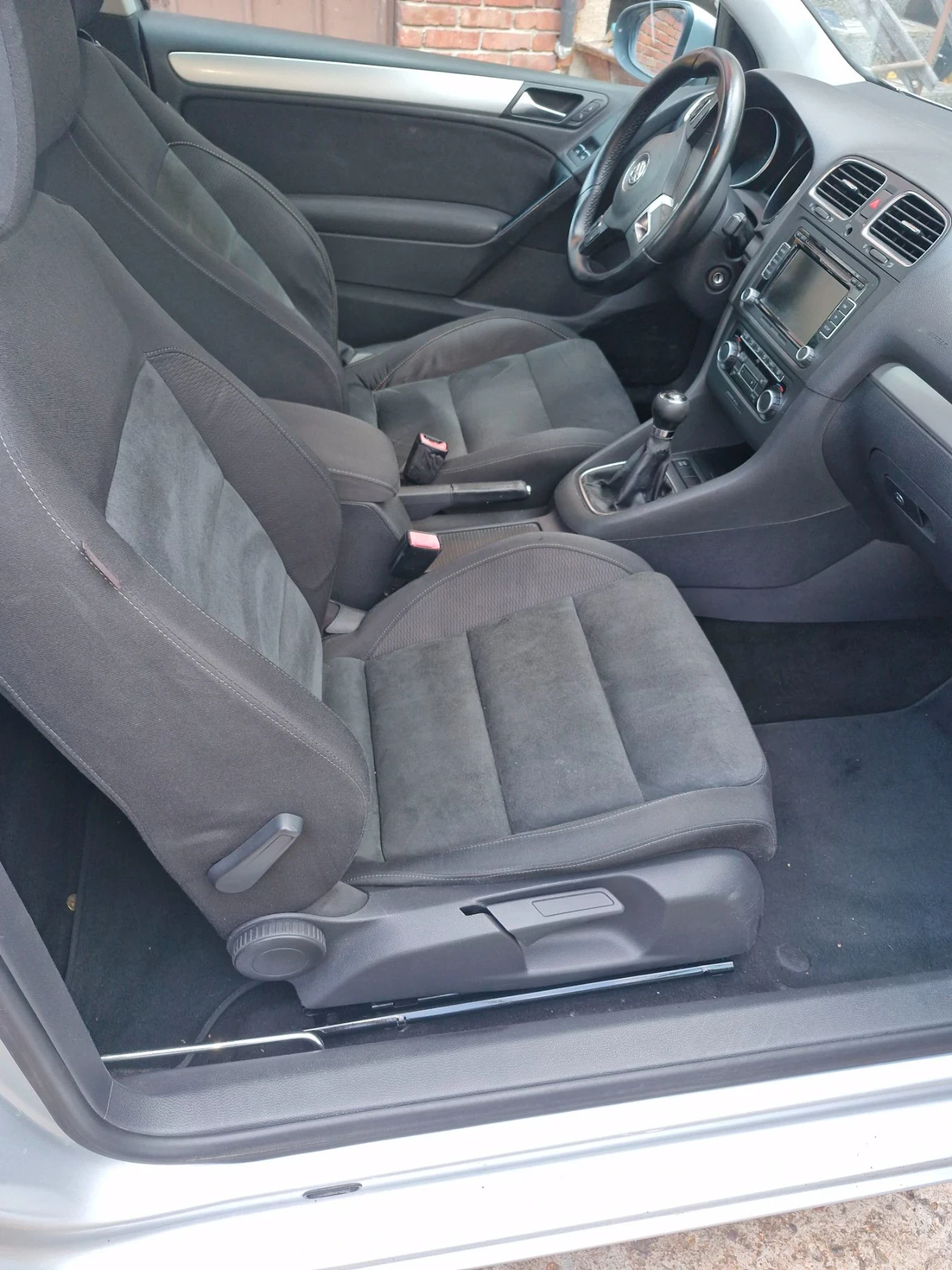 VW Golf 2.0 tdi, снимка 4 - Автомобили и джипове - 55564266