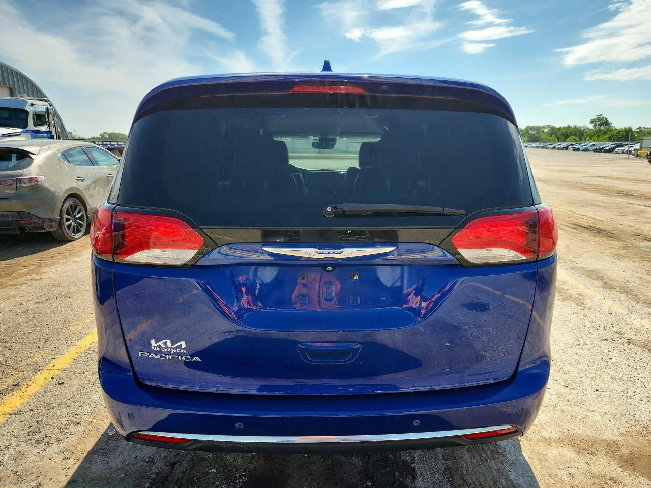 Chrysler Pacifica 3.6l Touring L Plus, снимка 6 - Автомобили и джипове - 55728812