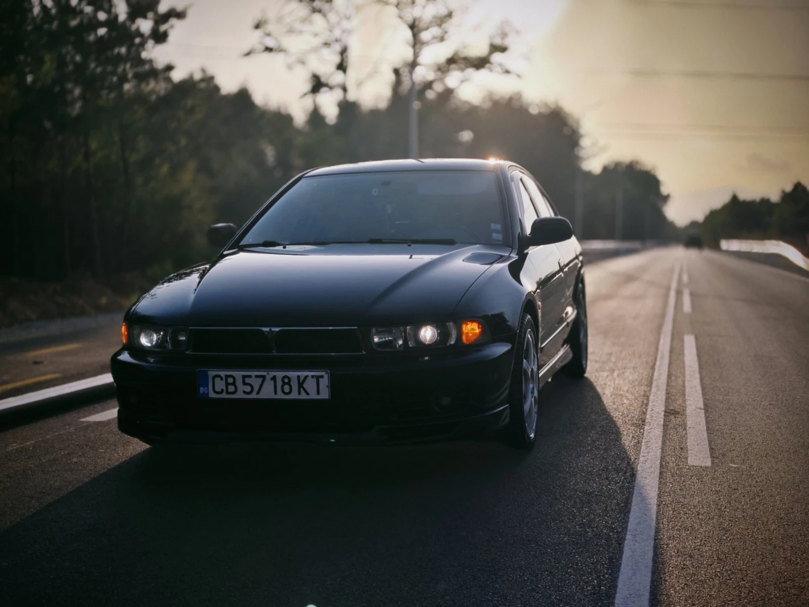 Mitsubishi Galant