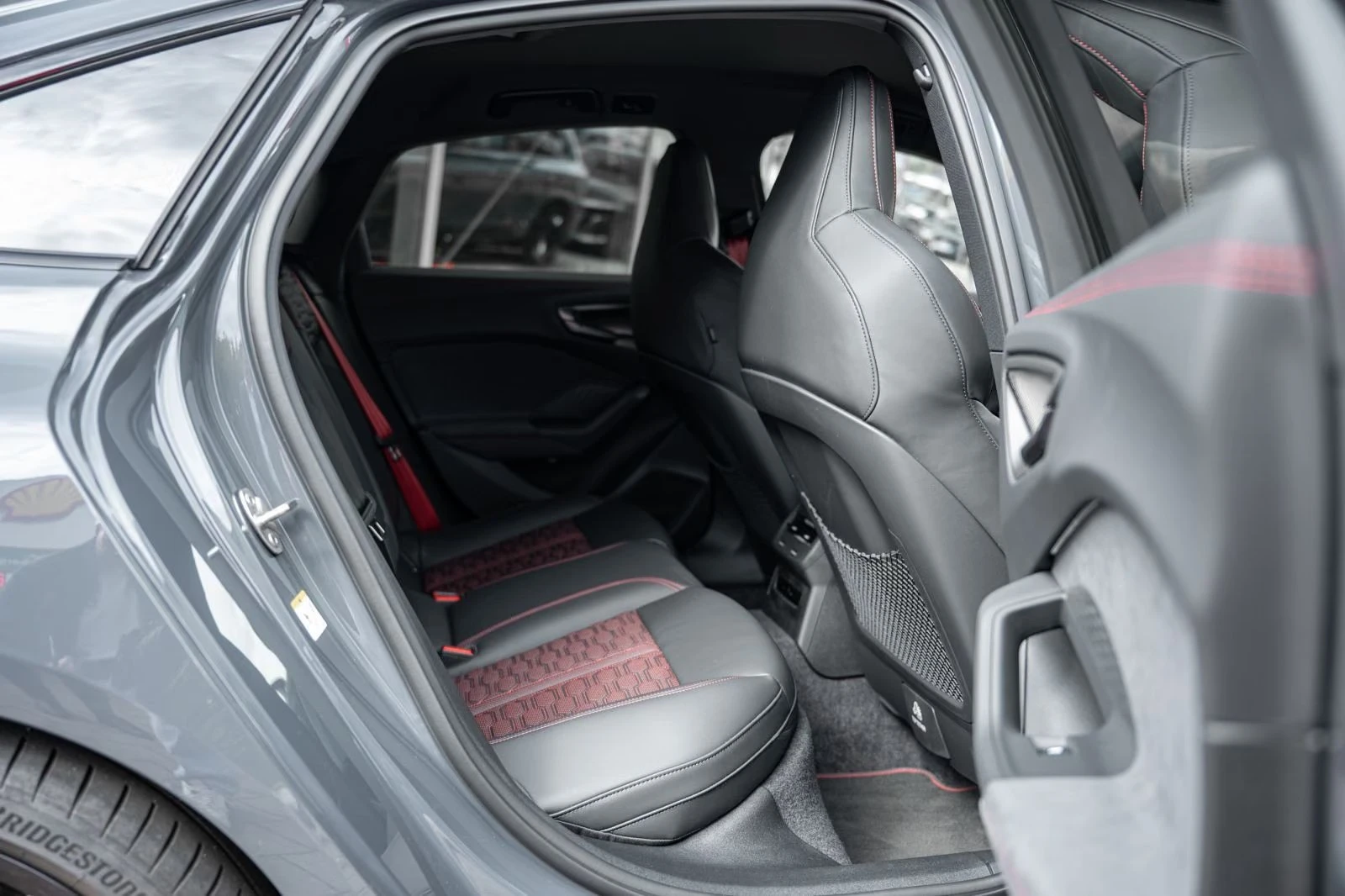 Audi Rs5 / TECH PRO/ MMI DISPLAY / HUD/ MATRIX/ B&O/ 360/, снимка 11 - Автомобили и джипове - 56161728