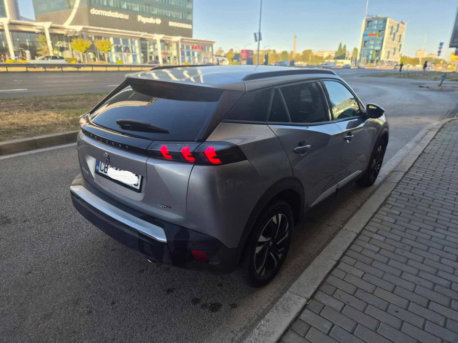 Peugeot 2008 1.5 GT LINE, снимка 4 - Автомобили и джипове - 56317710