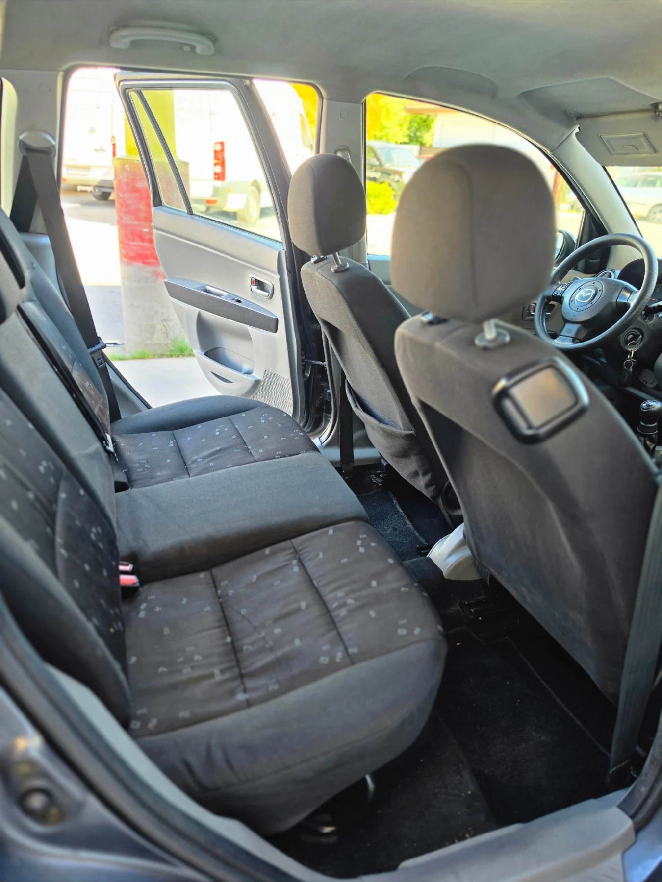 Mazda 2, снимка 7 - Автомобили и джипове - 56345976