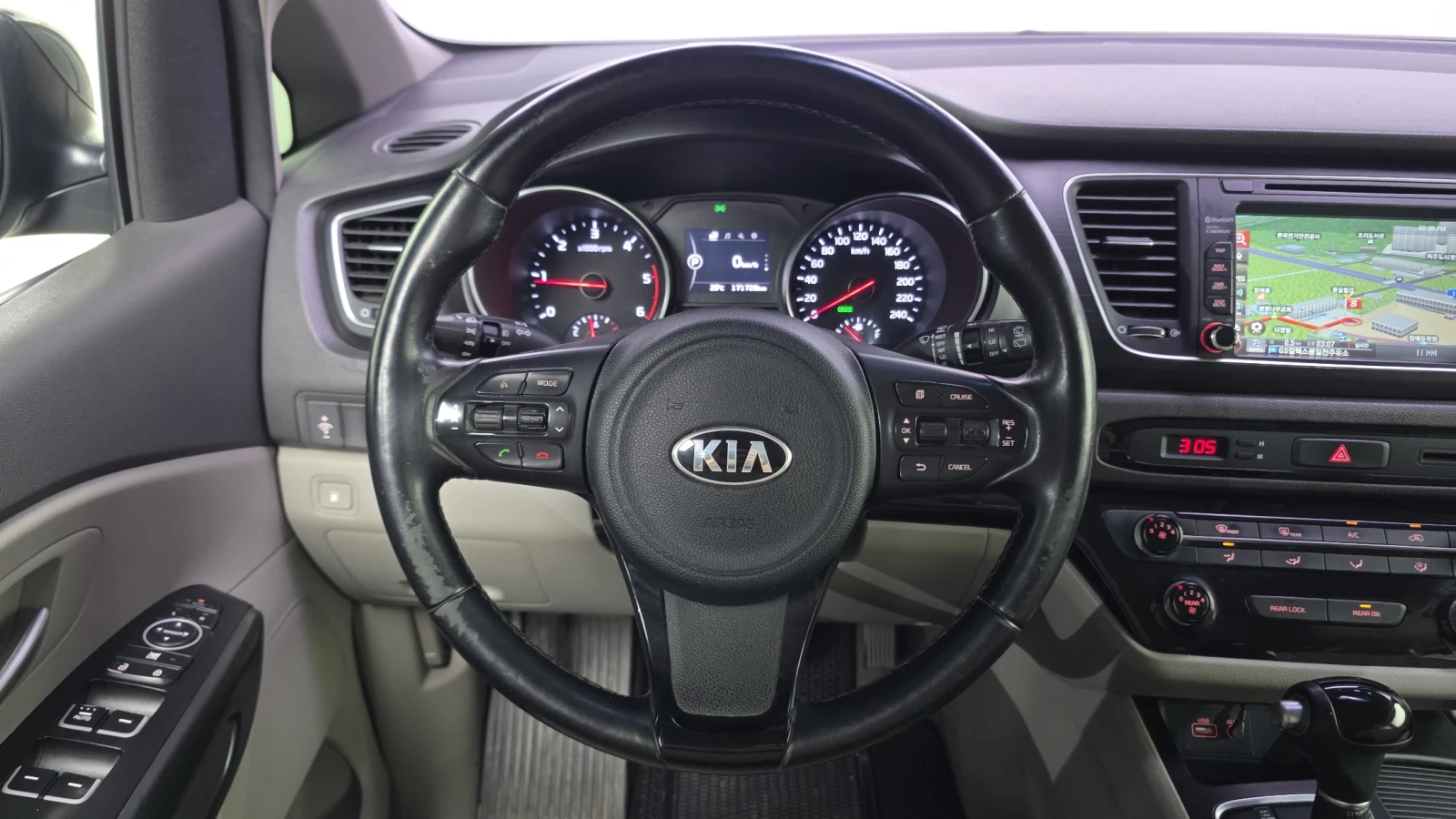 Kia Carnival ������� ����� ������ ����* encareu.com | Mobile.bg � ����������� 13