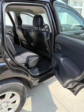 Citroen C-Crosser 2.4  44  | Mobile.bg    12