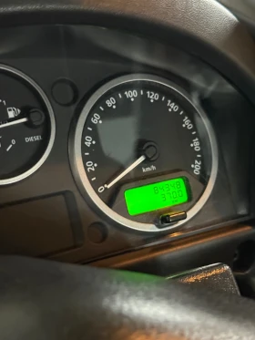 Обява за продажба на Land Rover Defender ~48 000 лв. - изображение 3 | Auto.bg Обява за продажба на Land Rover Defender ~48 000 лв. - изображение 3