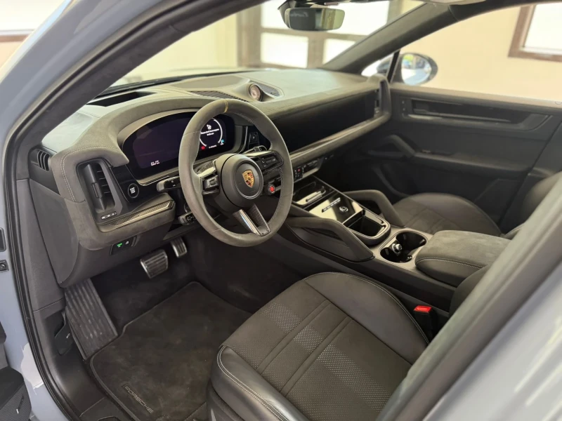 Porsche Cayenne Turbo GT, снимка 10 - Автомобили и джипове - 52473069