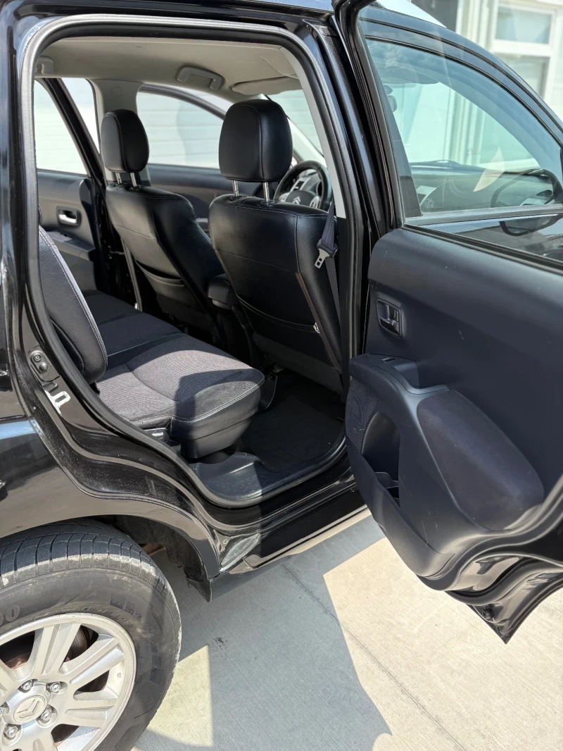 Citroen C-Crosser 2.4 Автоматик 4х4  170кс, снимка 12 - Автомобили и джипове - 51926766