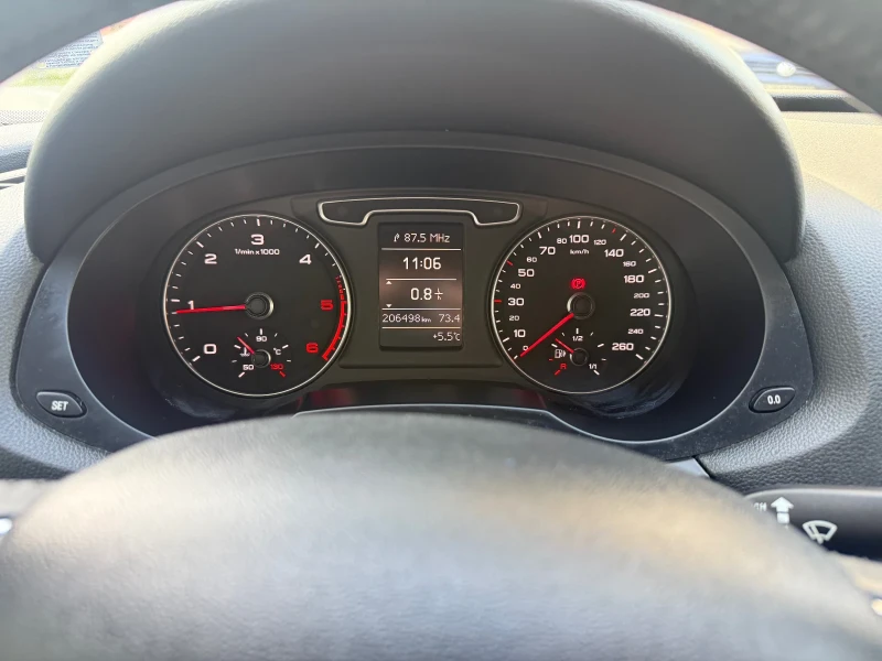 Audi Q3, снимка 14 - Автомобили и джипове - 52801037