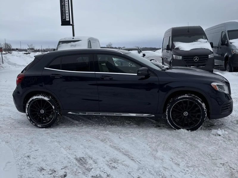 Mercedes-Benz GLA 250 4MATIC AMG PANO* KEYLESS * ПОДГРЕВИ* CARFAX, снимка 3 - Автомобили и джипове - 53483683