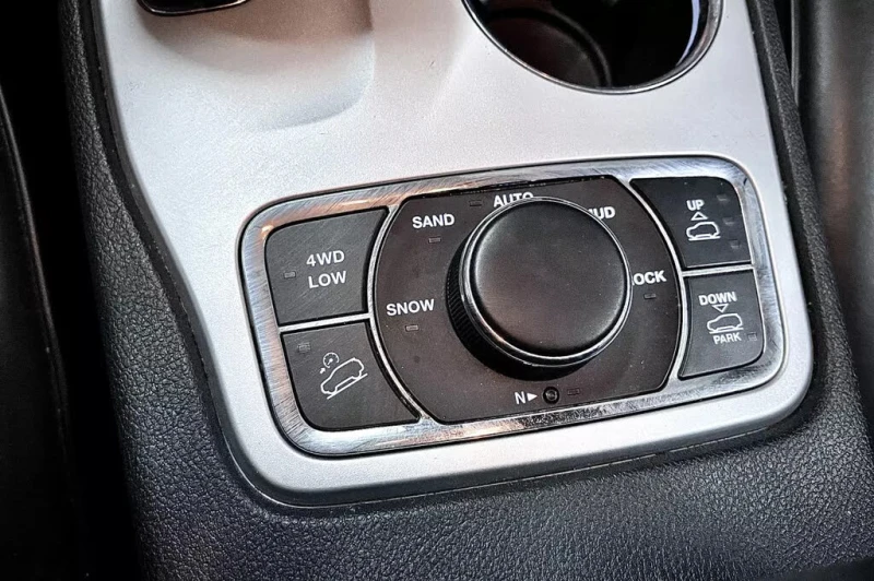 Jeep Grand cherokee 2014 Jeep Grand Cherokee Summit 4WD, снимка 11 - Автомобили и джипове - 53601101