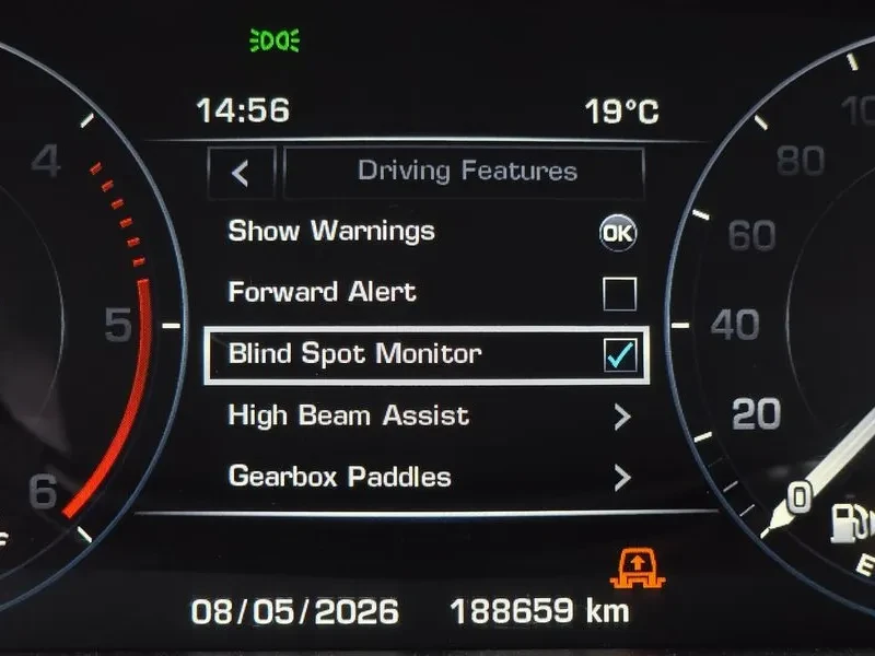 Land Rover Range Rover Sport 3.0D, снимка 16 - Автомобили и джипове - 54500587