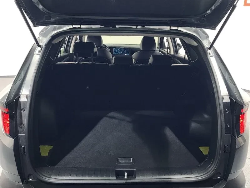 Hyundai Tucson (Nx4) Gasoline 1.6 Turbo 4Wd Modern, снимка 16 - Автомобили и джипове - 54939257