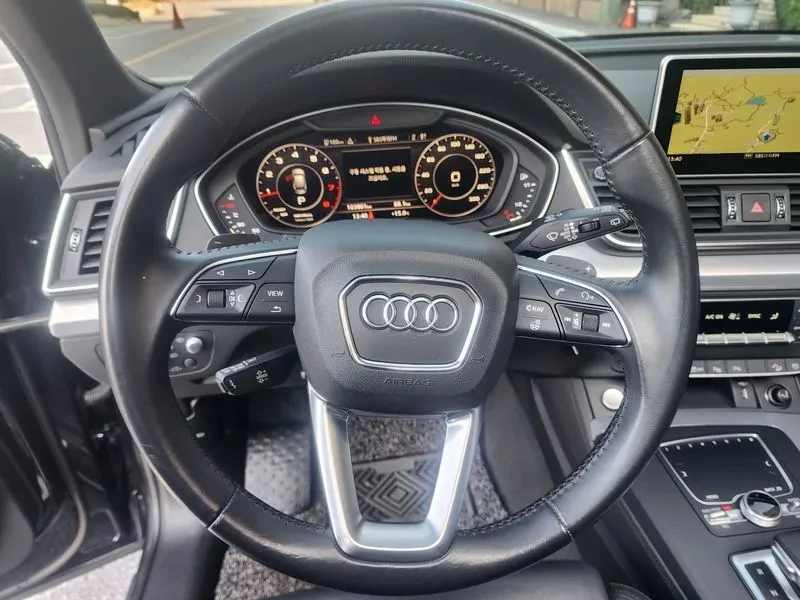 Audi Q5 (Fy) 45 Tfsi Quattro Premium, снимка 16 - Автомобили и джипове - 55133326