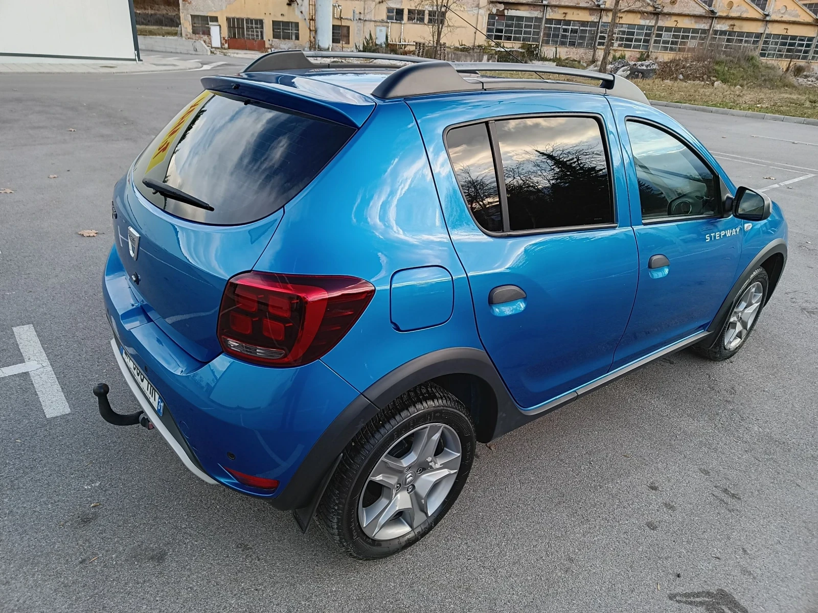 Dacia Sandero Automatic 0.9turbo - изображение 4