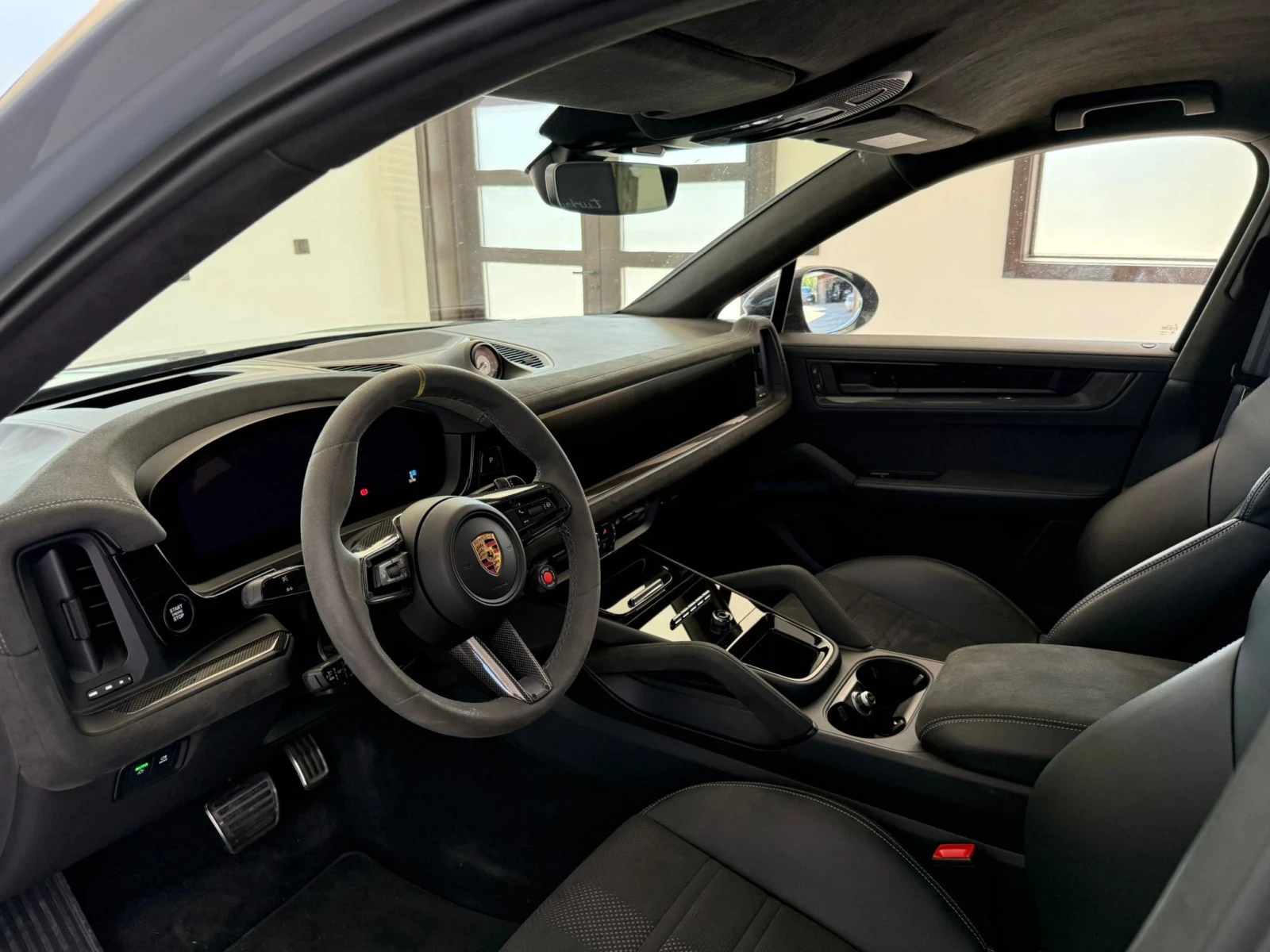 Porsche Cayenne Turbo GT - изображение 9