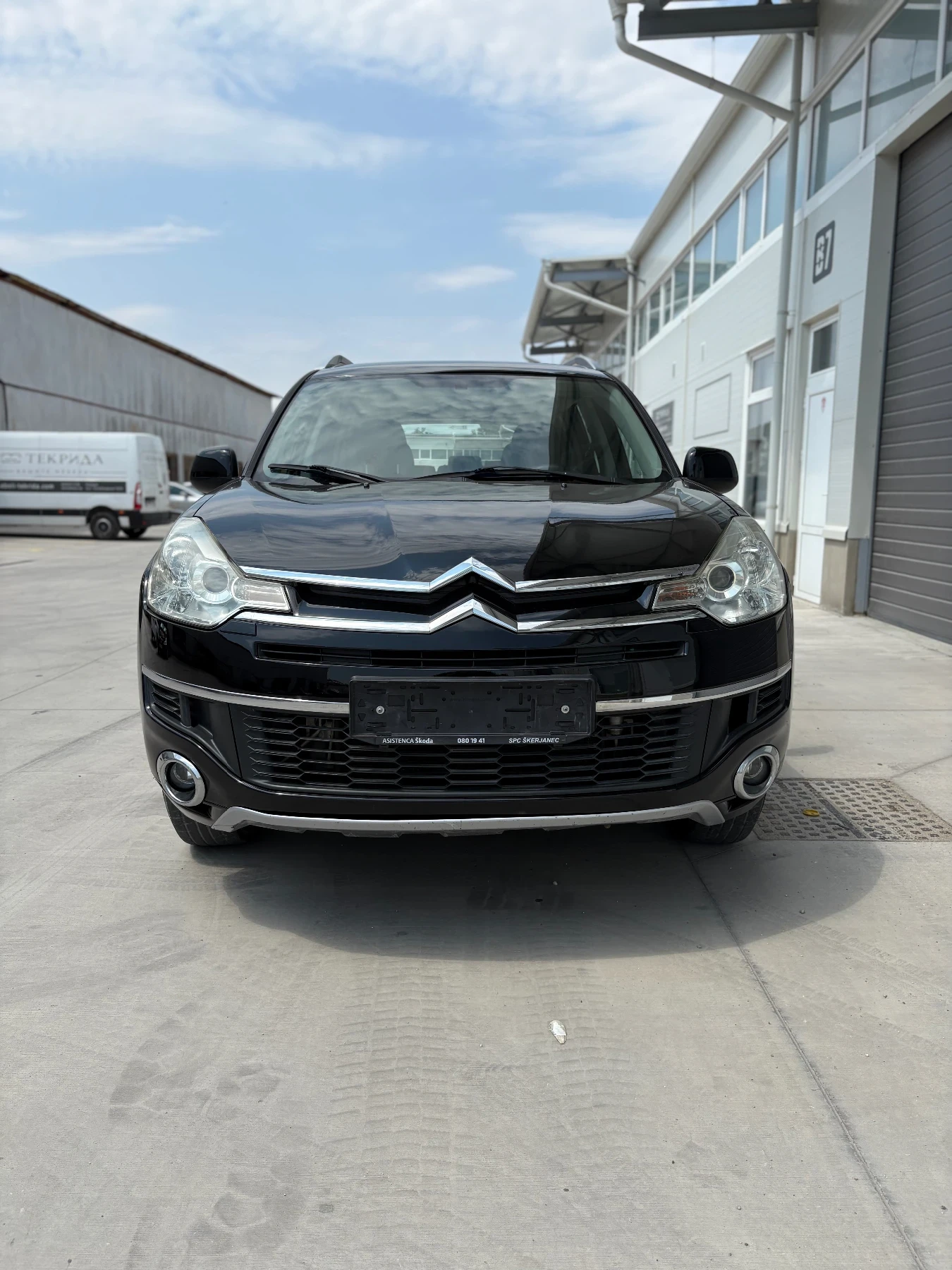 Citroen C-Crosser 2.4 Автоматик 4х4  170кс - изображение 7