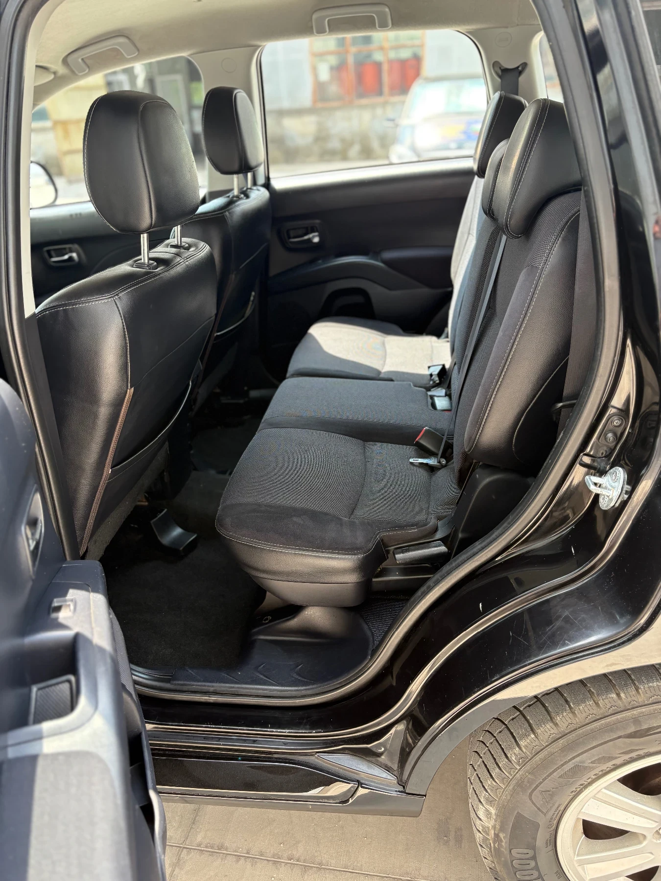 Citroen C-Crosser 2.4 ��������� 4�4  170�� | Mobile.bg � ����������� 14