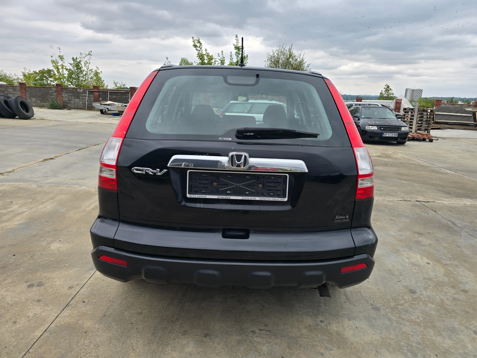 Honda Cr-v 2.2D 4x4 - изображение 8
