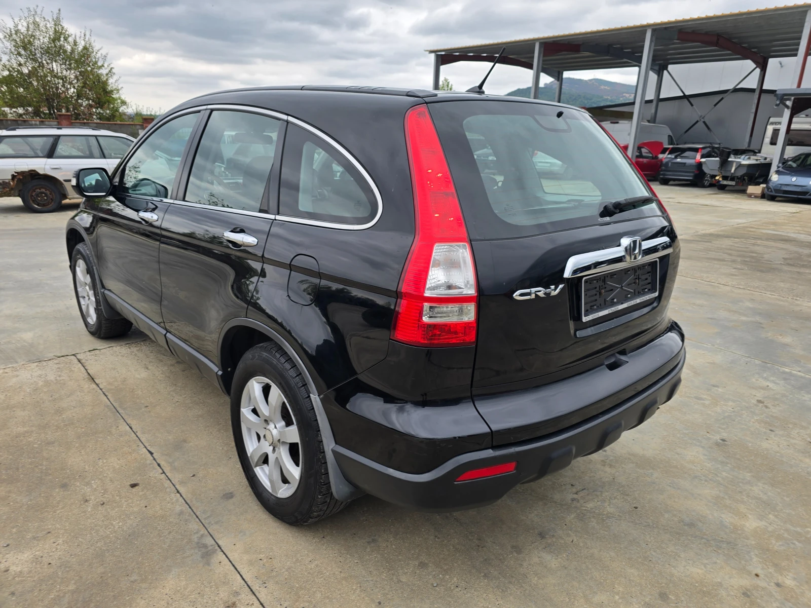 Honda Cr-v 2.2D 4x4 - изображение 4