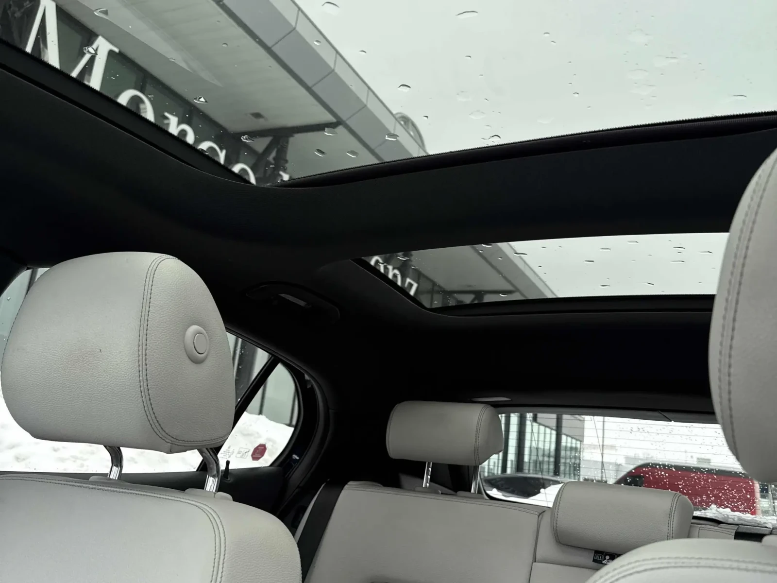 Mercedes-Benz GLA 250 4MATIC AMG PANO* KEYLESS * ПОДГРЕВИ* CARFAX - изображение 8