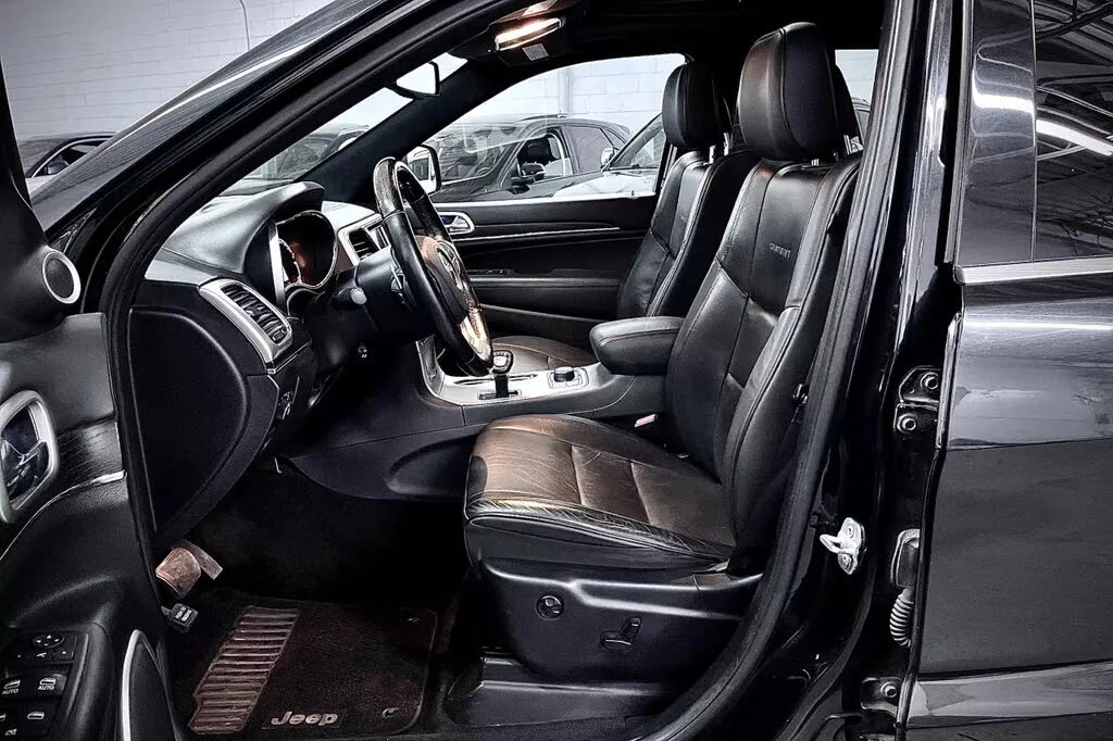 Jeep Grand cherokee 2014 Jeep Grand Cherokee Summit 4WD - изображение 7