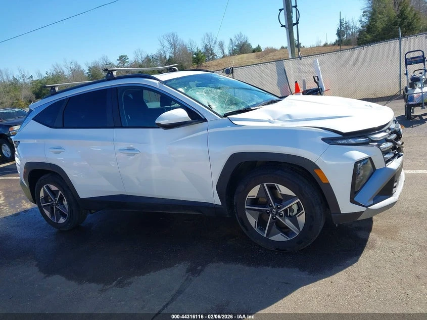 Hyundai Tucson Sel, снимка 13 - Автомобили и джипове - 54098492