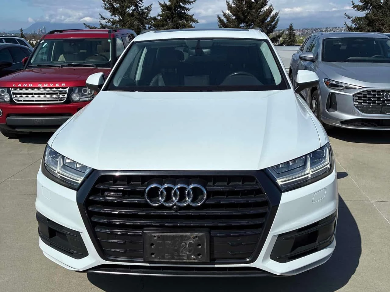 Audi Q7 * Technik * MATRIX * KEYLESS * ОБДУХВАНЕ * 360 , снимка 2 - Автомобили и джипове - 54291251