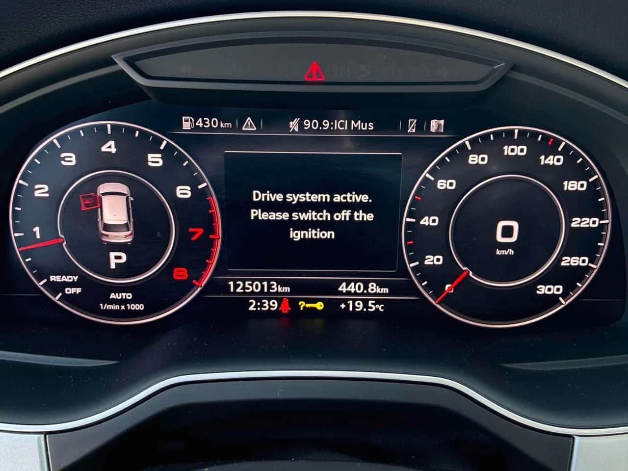 Audi Q7 * Technik * MATRIX * KEYLESS * ОБДУХВАНЕ * 360 , снимка 8 - Автомобили и джипове - 54291251