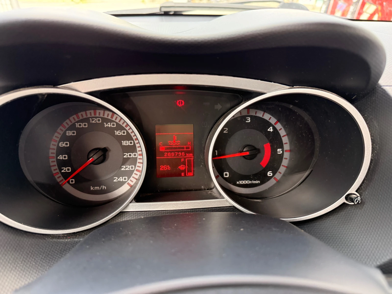 Mitsubishi Outlander 2.0D 140к.с. 4х4 , снимка 12 - Автомобили и джипове - 54794357