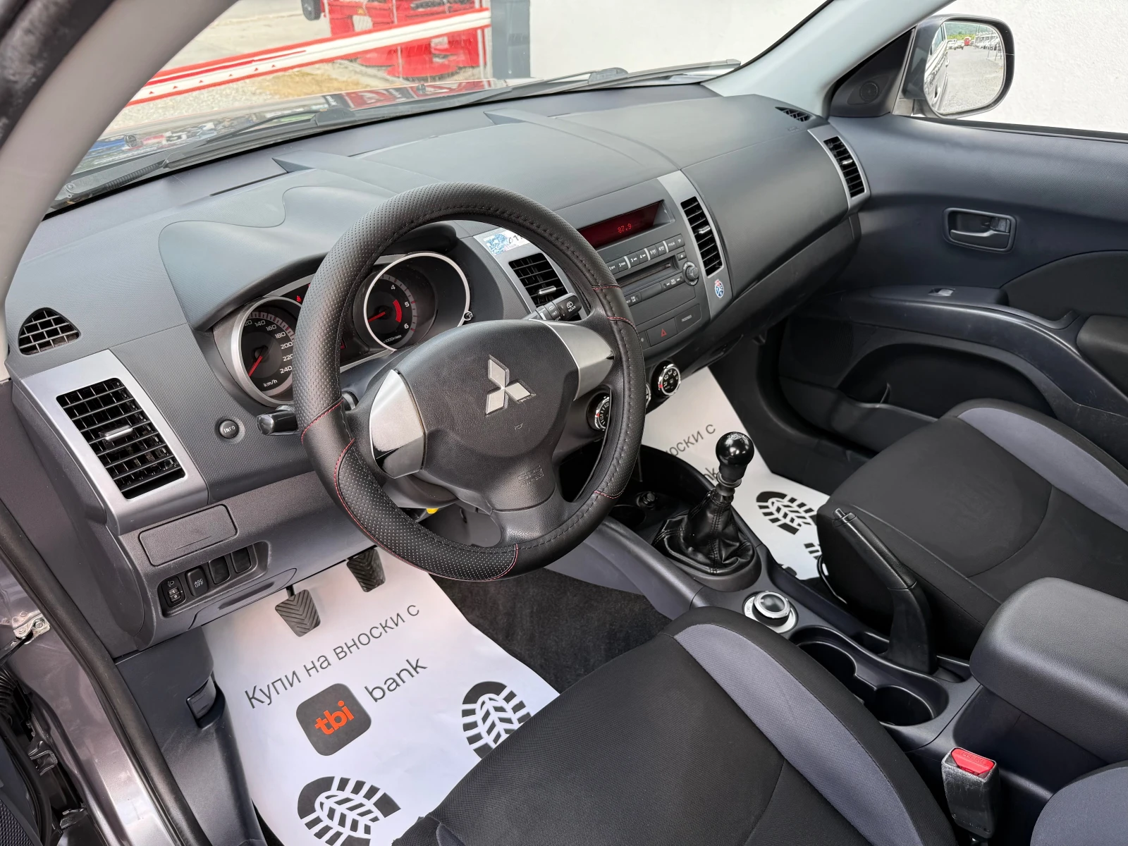 Mitsubishi Outlander 2.0D 140к.с. 4х4 , снимка 5 - Автомобили и джипове - 54794357
