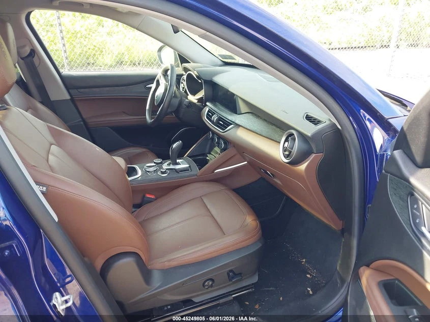 Alfa Romeo Stelvio 2.0l Awd, снимка 5 - Автомобили и джипове - 55591588