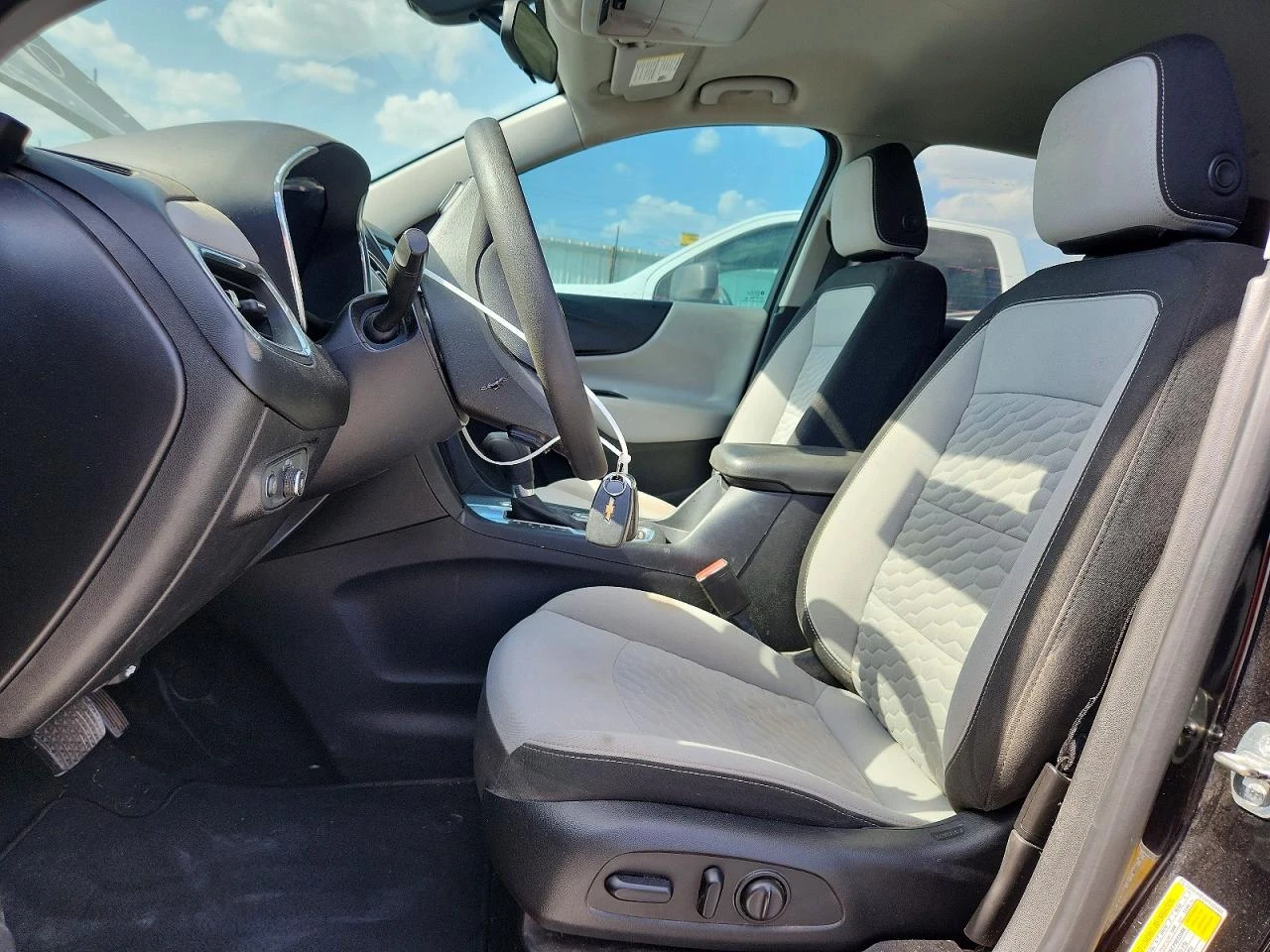 Chevrolet Equinox 1.5l Ls, снимка 7 - Автомобили и джипове - 56075739