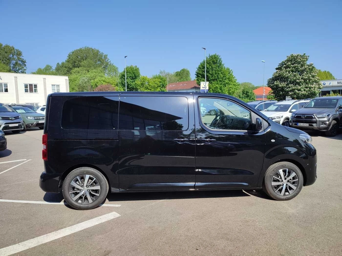 Toyota Proace Verso L1 Executive - изображение 3