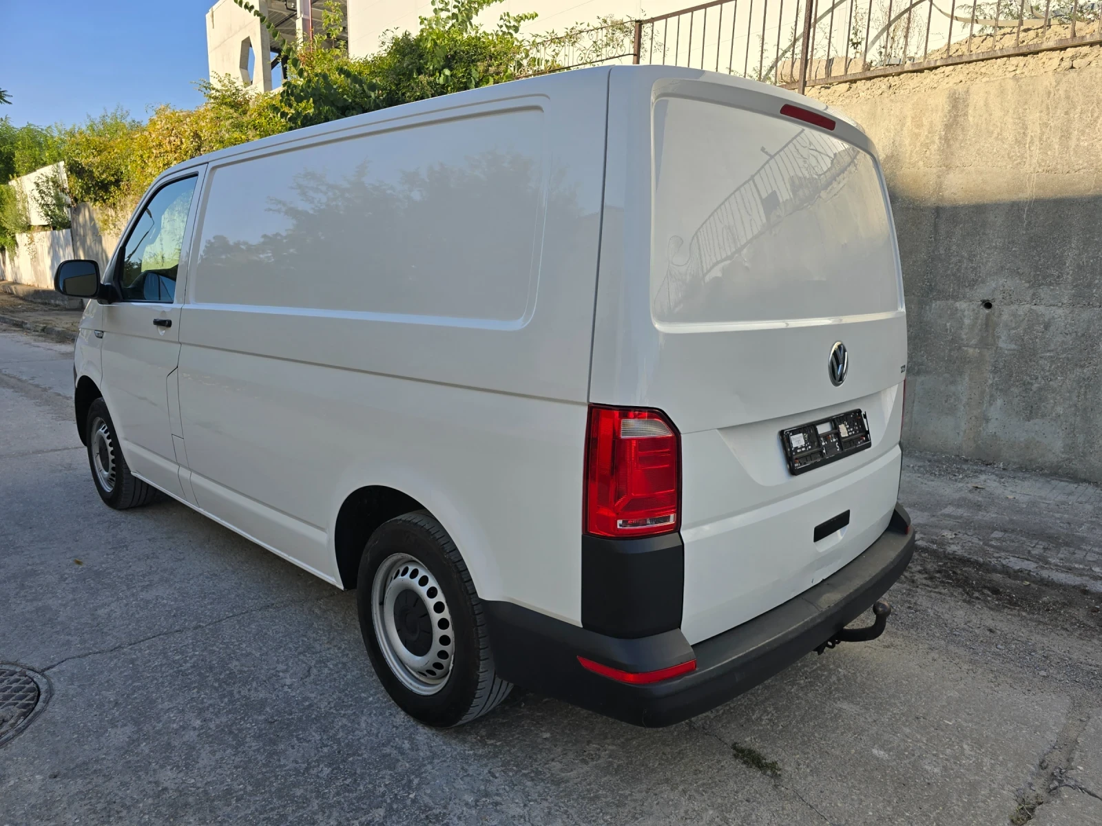 VW Transporter 2.0 TDI T6 - изображение 5