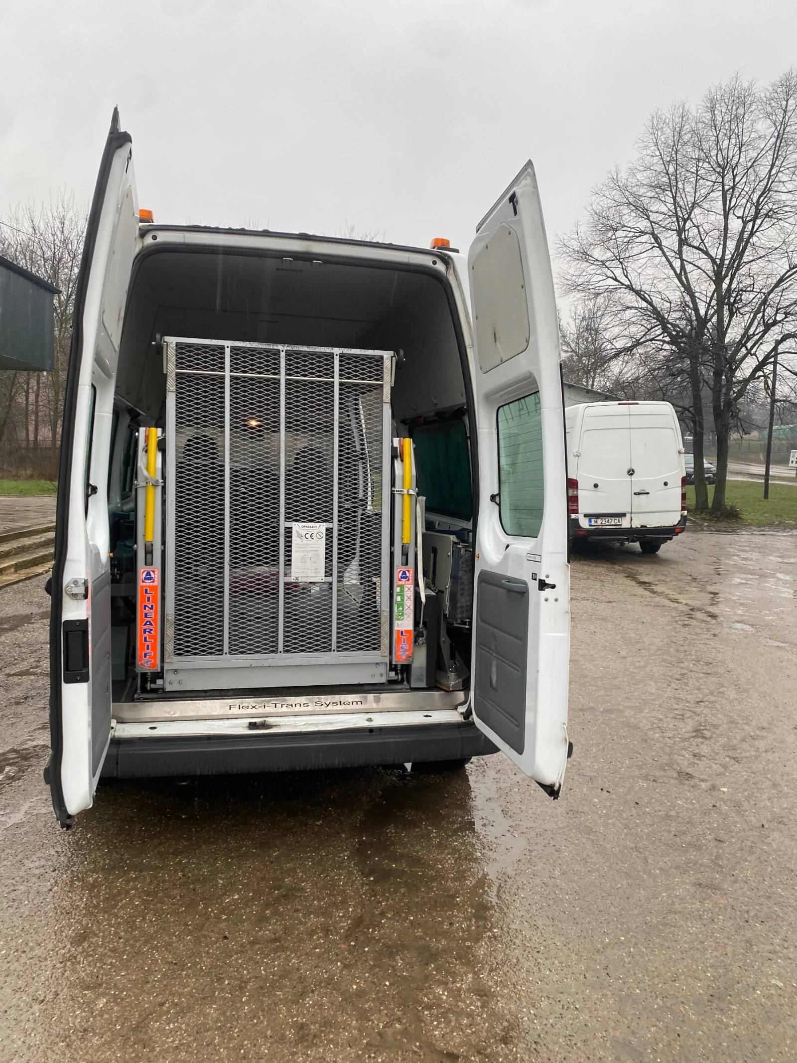 Ford Transit 2.2 - изображение 8