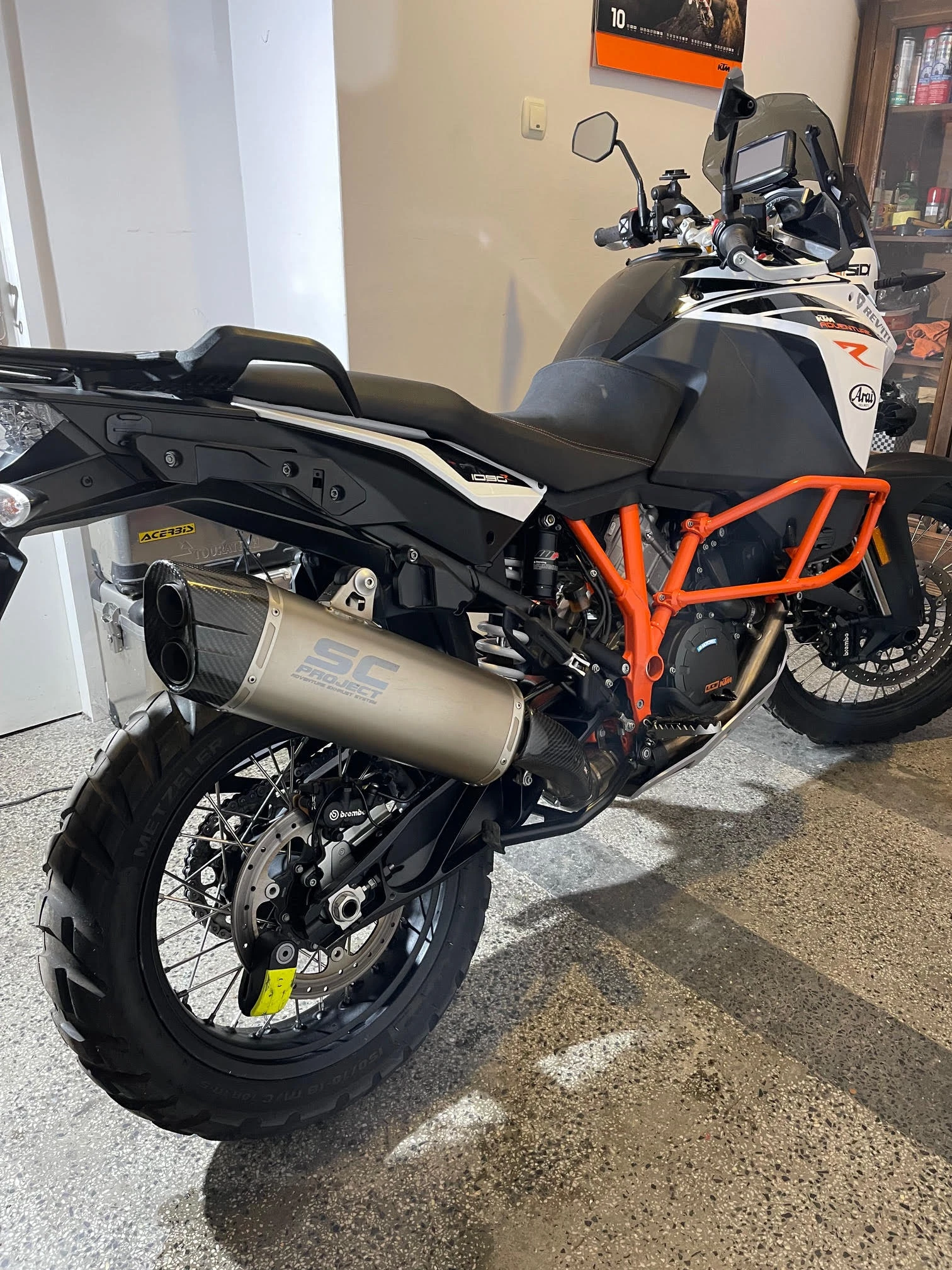 Ktm Adventure 1090R - изображение 2