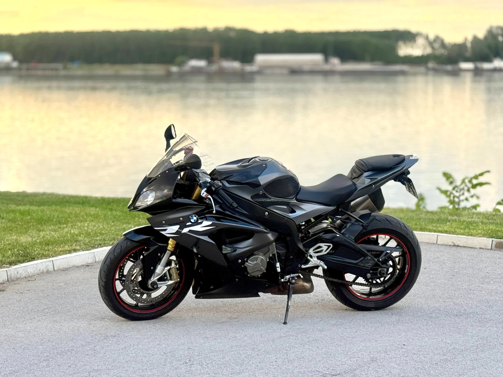 BMW S 1000RR - изображение 2